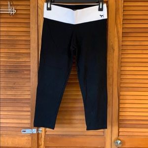 PINK Victoria’s Secret Black and white Capri Small